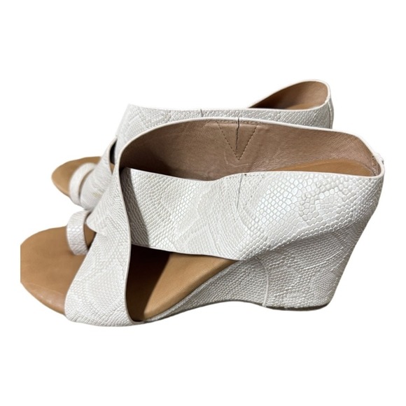 Kenneth Cole Shoes - Gentle Souls by Kenneth Cole White Snake Print Leather Wedge Sandals Size 10